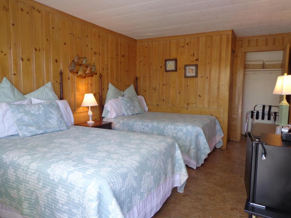 Town & Beach Motel Falmouth Bagian luar foto
