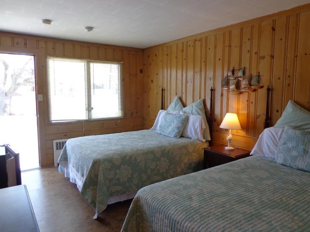 Town & Beach Motel Falmouth Bagian luar foto